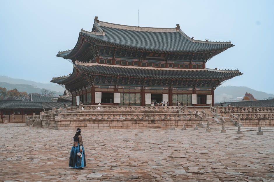 children at terracotta warriors Xi'an, kids wearing traditional Korean hanbok at palace