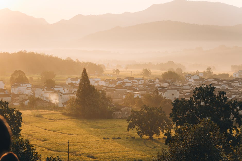 hidden Korean village alley travel photography sunrise fog mountain