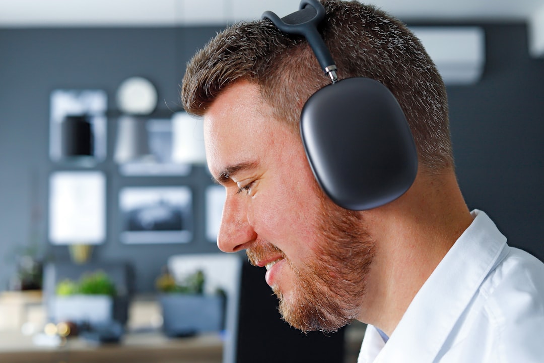 ANC noise cancelling technology comparison, spatial audio earbuds feature
