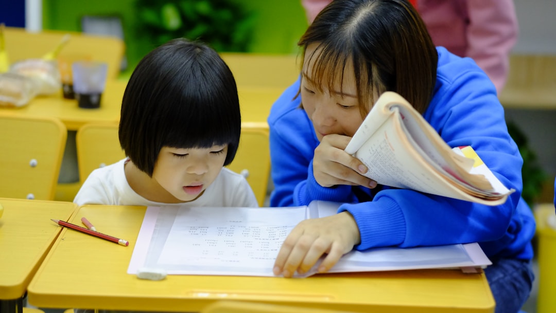 native English teacher kindergarten Korea, bilingual curriculum textbook