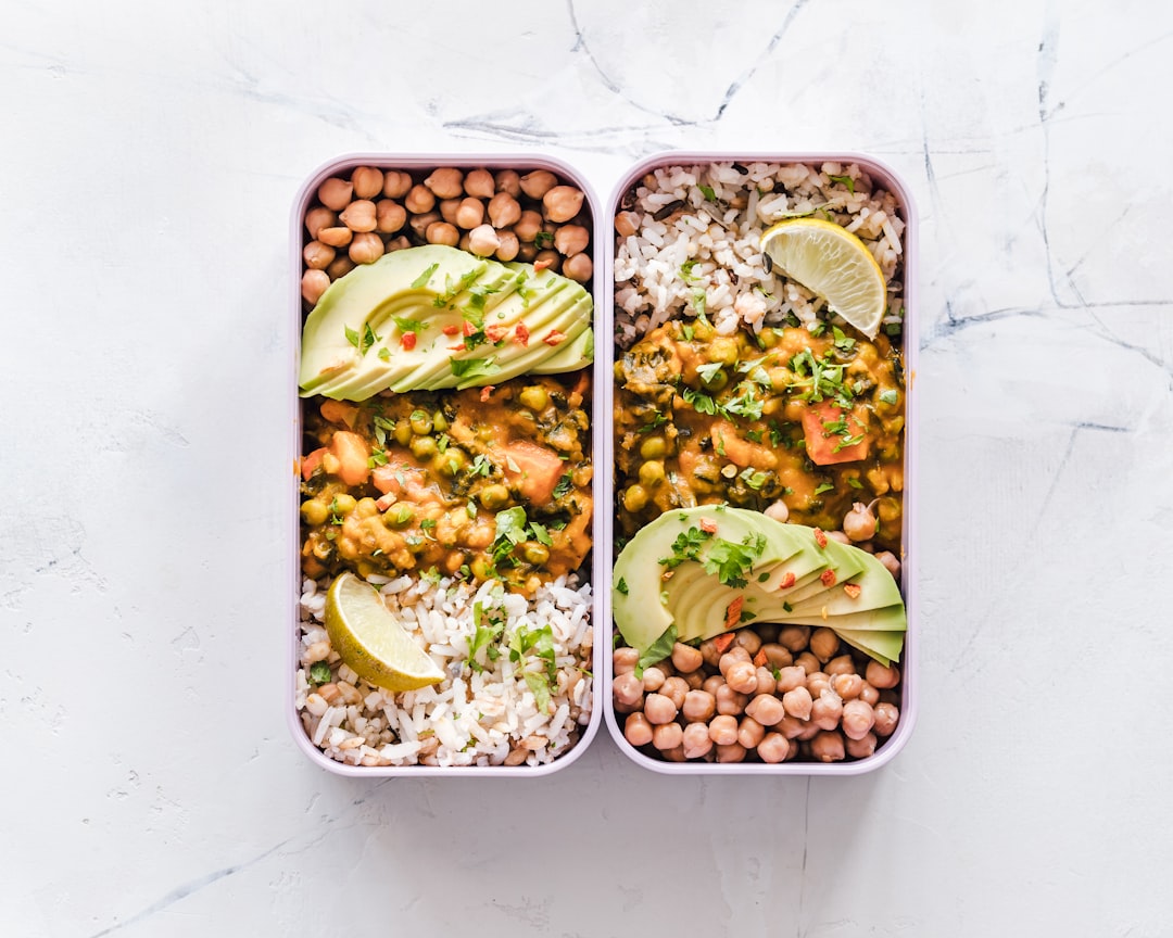 food satiety index comparison, whole food vs processed food, macronutrient meal prep