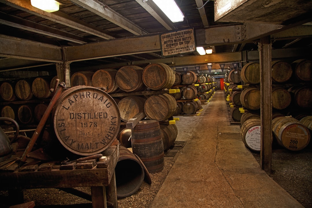 whisky tasting notes notebook, scotch whisky distillery scotland