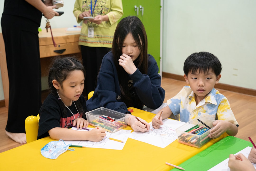 child learning english, early education classroom